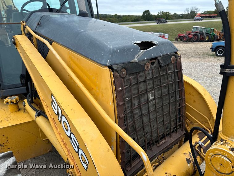 image for item EH7023 2005 John Deere 310SG backhoe