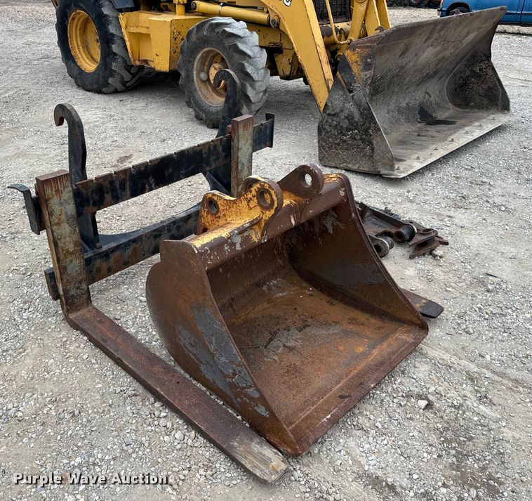 image for item EH7023 2005 John Deere 310SG backhoe