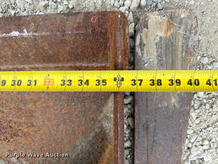 image for item EH7023 2005 John Deere 310SG backhoe