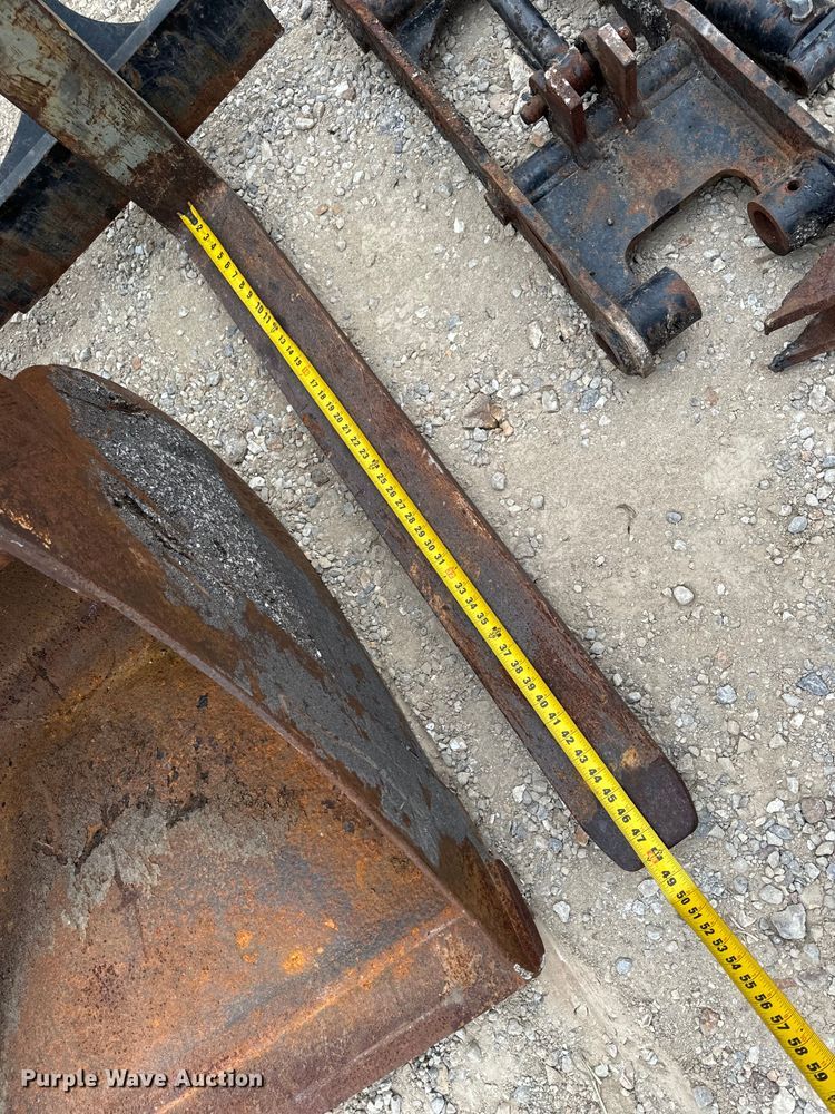 image for item EH7023 2005 John Deere 310SG backhoe