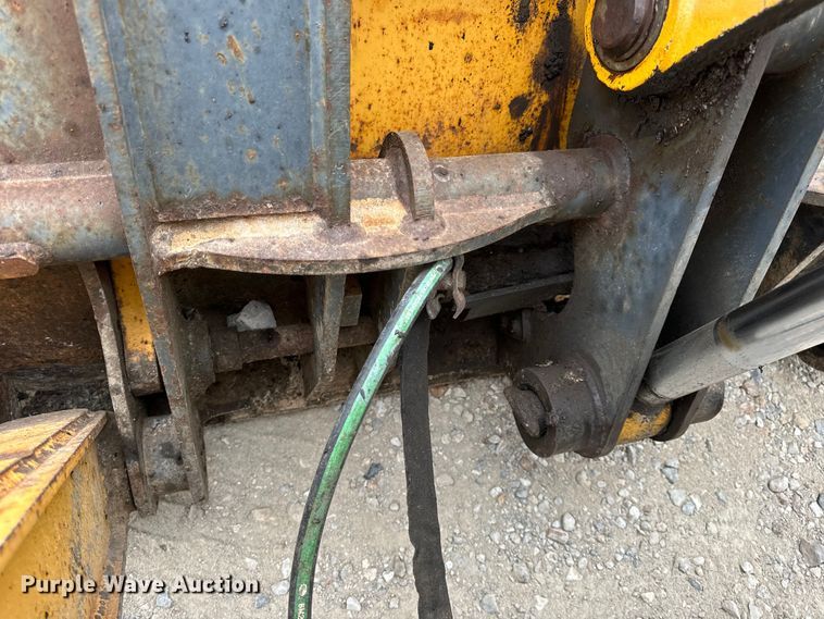 image for item EH7023 2005 John Deere 310SG backhoe