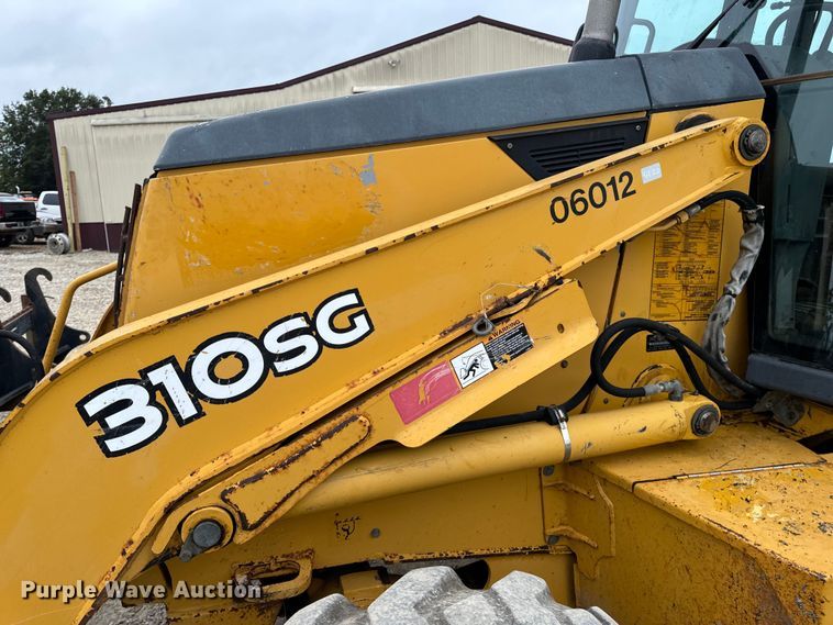 image for item EH7023 2005 John Deere 310SG backhoe