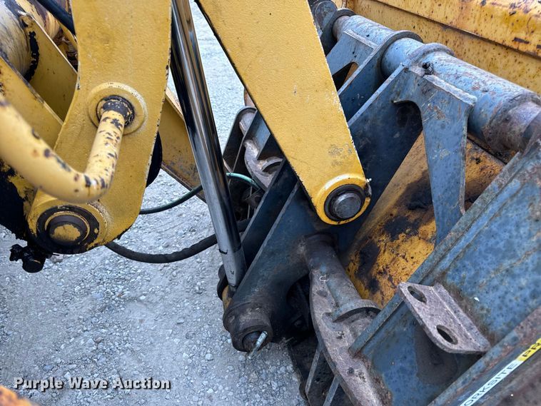 image for item EH7023 2005 John Deere 310SG backhoe