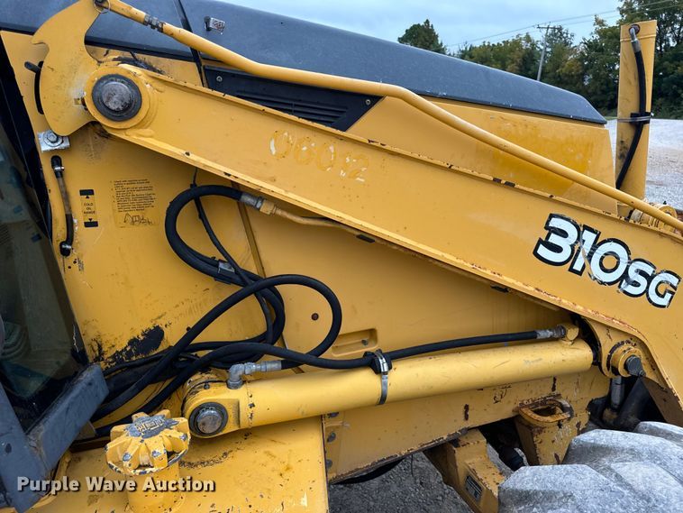 image for item EH7023 2005 John Deere 310SG backhoe