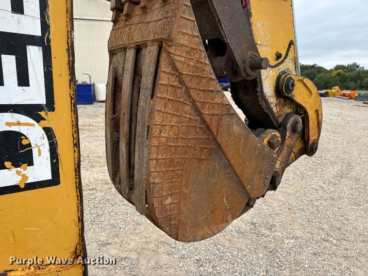 image for item EH7023 2005 John Deere 310SG backhoe