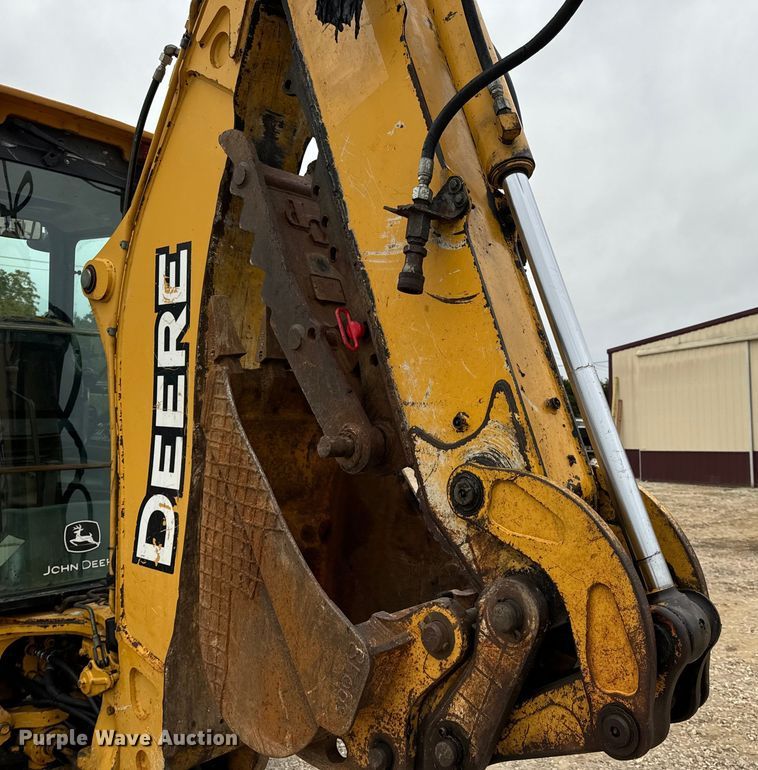 image for item EH7023 2005 John Deere 310SG backhoe