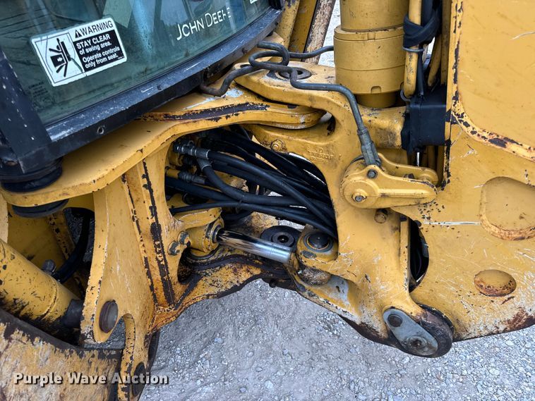 image for item EH7023 2005 John Deere 310SG backhoe