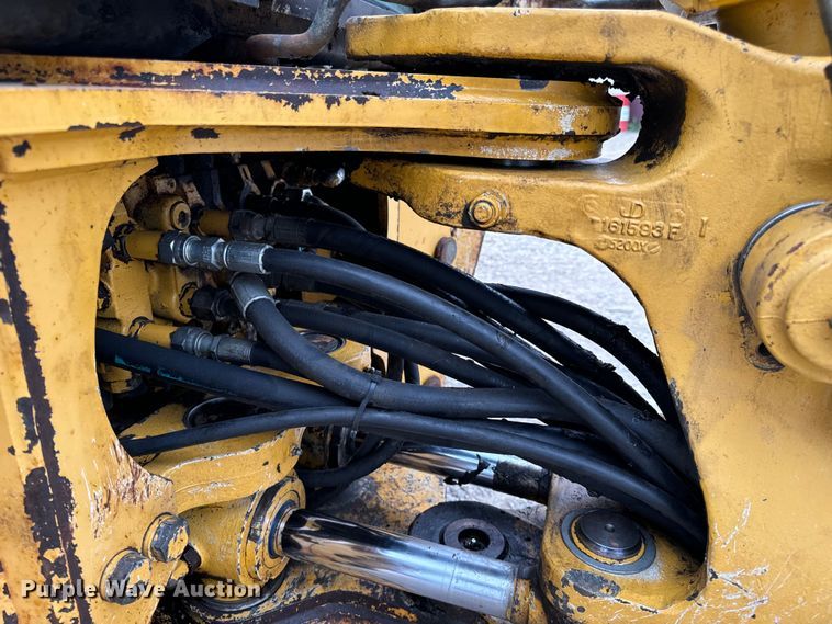 image for item EH7023 2005 John Deere 310SG backhoe