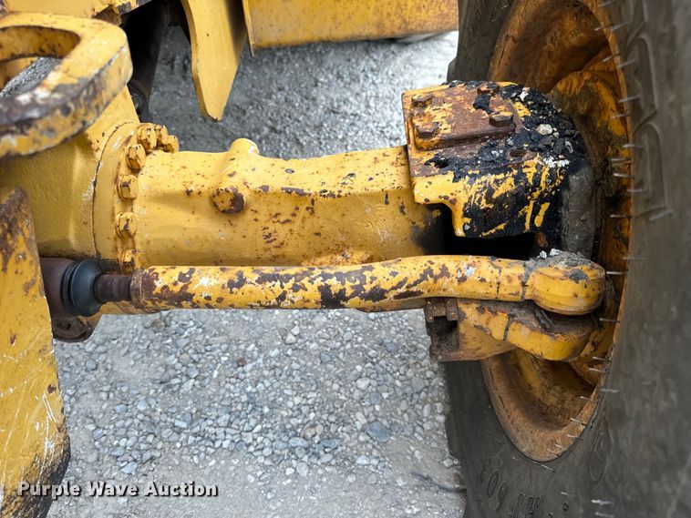 image for item EH7023 2005 John Deere 310SG backhoe