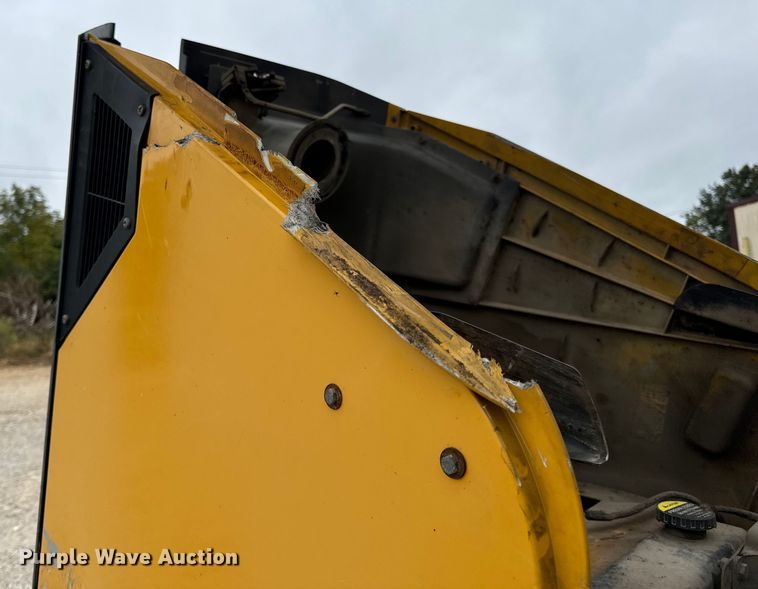 image for item EH7023 2005 John Deere 310SG backhoe