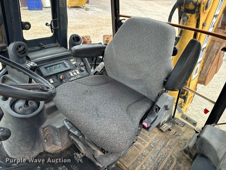 image for item EH7023 2005 John Deere 310SG backhoe