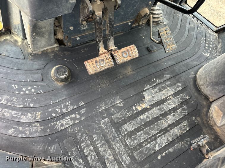 image for item EH7023 2005 John Deere 310SG backhoe