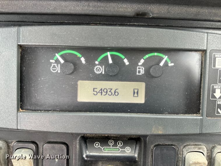 image for item EH7023 2005 John Deere 310SG backhoe