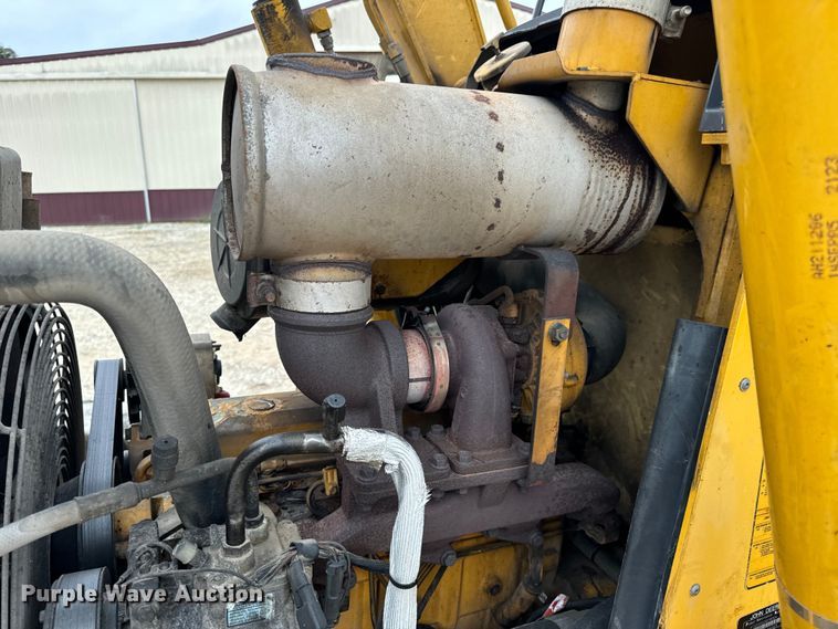 image for item EH7023 2005 John Deere 310SG backhoe