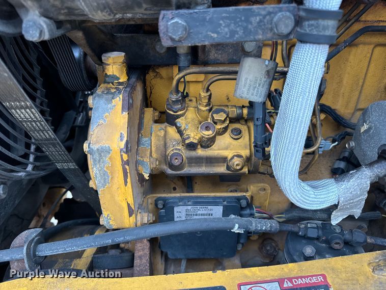 image for item EH7023 2005 John Deere 310SG backhoe