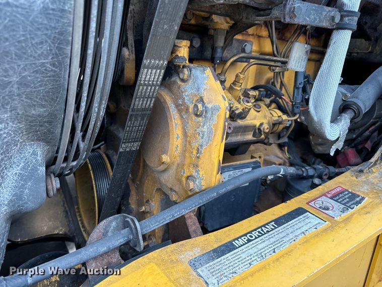 image for item EH7023 2005 John Deere 310SG backhoe