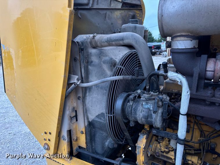 image for item EH7023 2005 John Deere 310SG backhoe