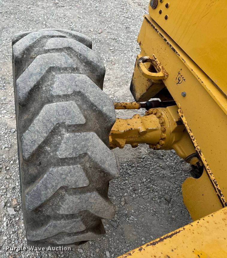 image for item EH7023 2005 John Deere 310SG backhoe