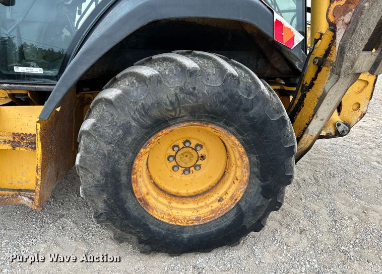 image for item EH7023 2005 John Deere 310SG backhoe