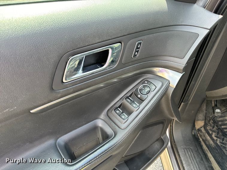 image for item EH7051 2015 Ford Explorer Police Interceptor  SUV 