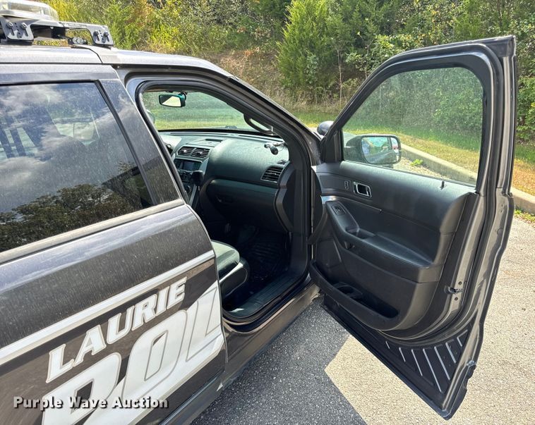 image for item EH7051 2015 Ford Explorer Police Interceptor  SUV 