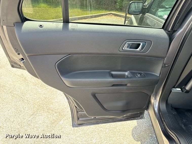 image for item EH7051 2015 Ford Explorer Police Interceptor  SUV 