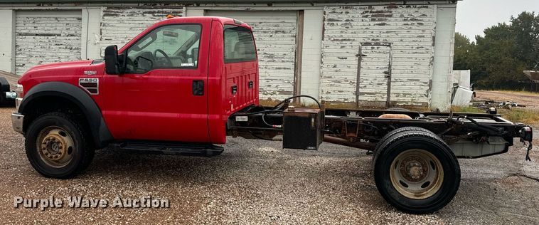 image for item EH7067 2008 Ford  F550 Super Duty XL truck cab and chassis