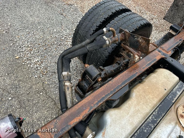 image for item EH7067 2008 Ford  F550 Super Duty XL truck cab and chassis