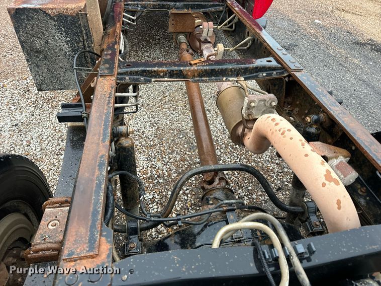 image for item EH7067 2008 Ford  F550 Super Duty XL truck cab and chassis