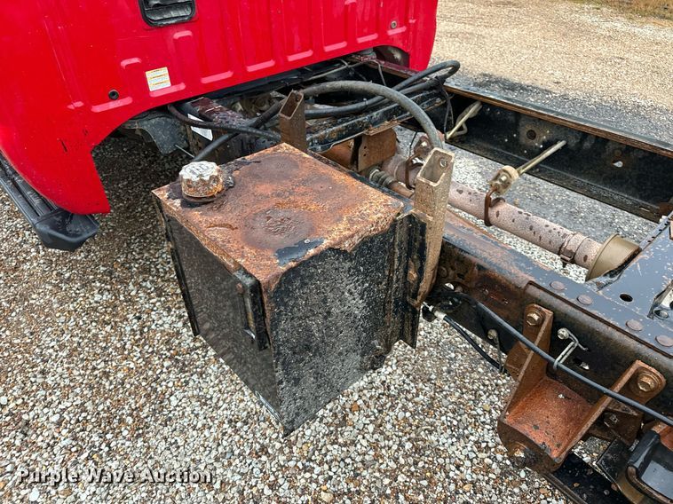 image for item EH7067 2008 Ford  F550 Super Duty XL truck cab and chassis