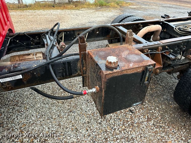 image for item EH7067 2008 Ford  F550 Super Duty XL truck cab and chassis