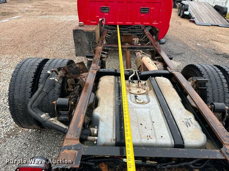 image for item EH7067 2008 Ford  F550 Super Duty XL truck cab and chassis