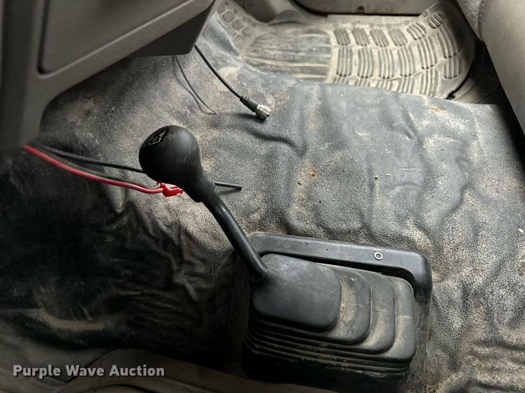 image for item EH7067 2008 Ford  F550 Super Duty XL truck cab and chassis