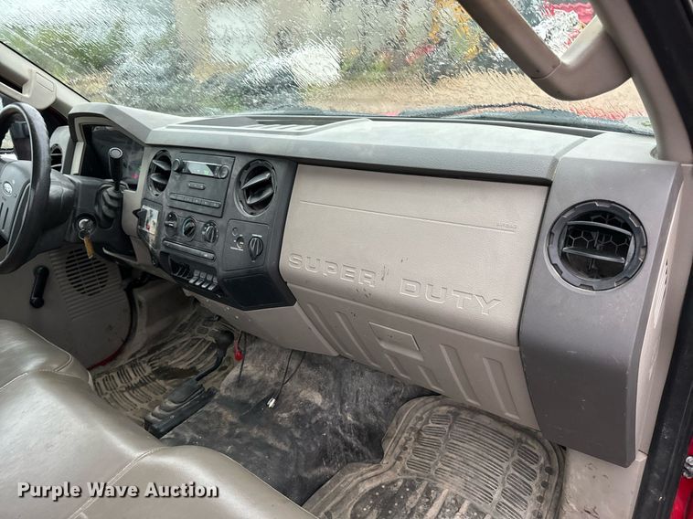 image for item EH7067 2008 Ford  F550 Super Duty XL truck cab and chassis