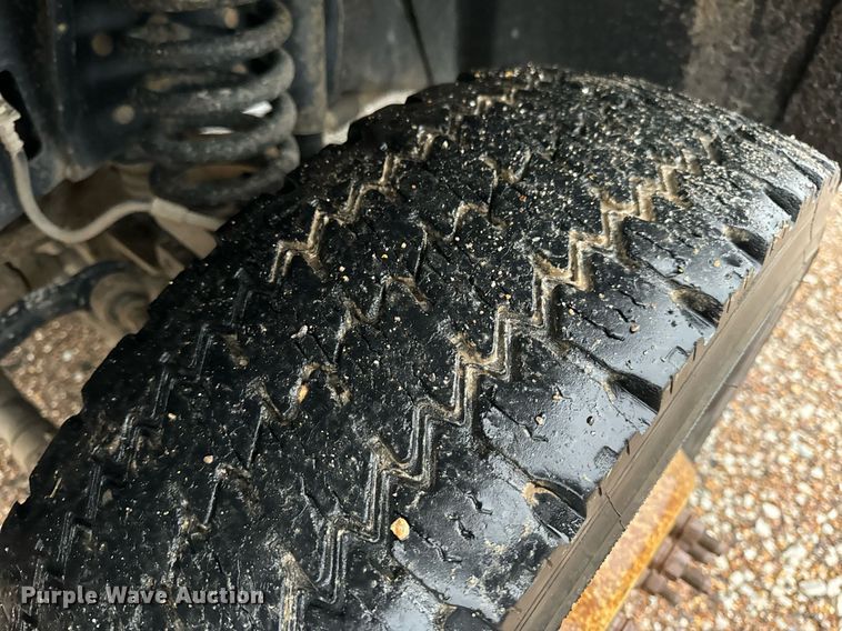 image for item EH7067 2008 Ford  F550 Super Duty XL truck cab and chassis