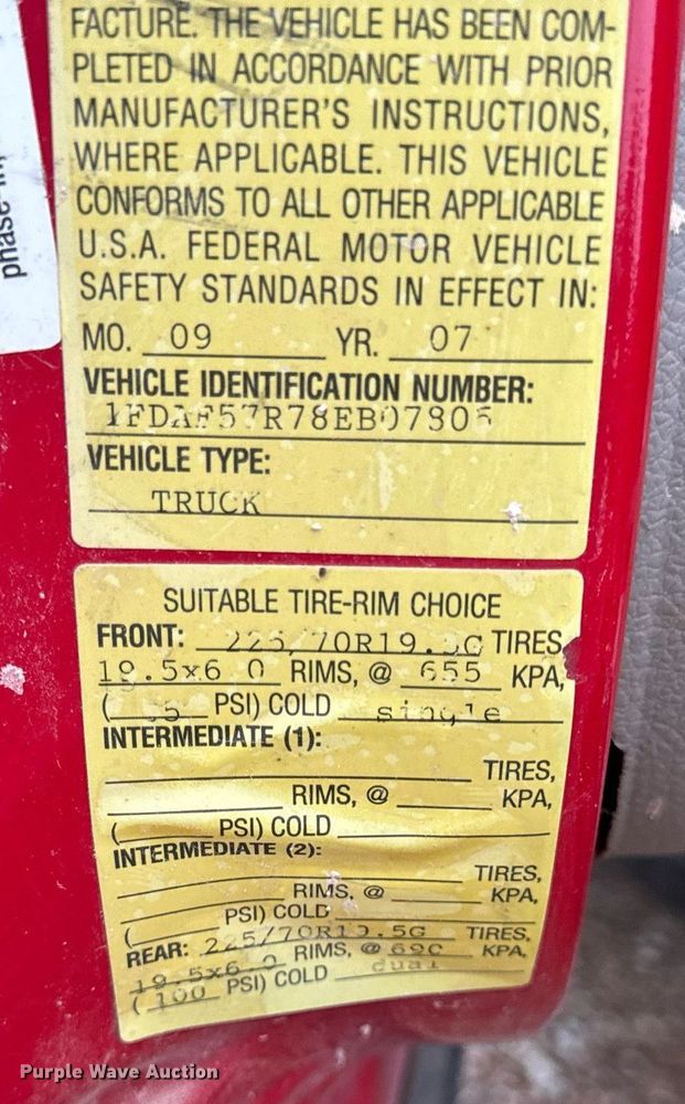 image for item EH7067 2008 Ford  F550 Super Duty XL truck cab and chassis