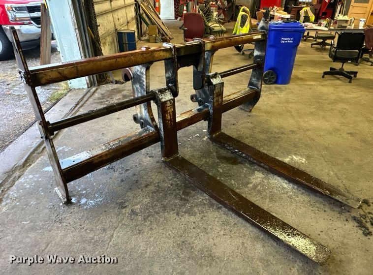 image for item EH7068 JRB TC62H forks