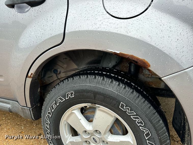 image for item EH7069 2008 Ford Escape XLT SUV