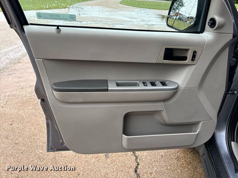 image for item EH7069 2008 Ford Escape XLT SUV