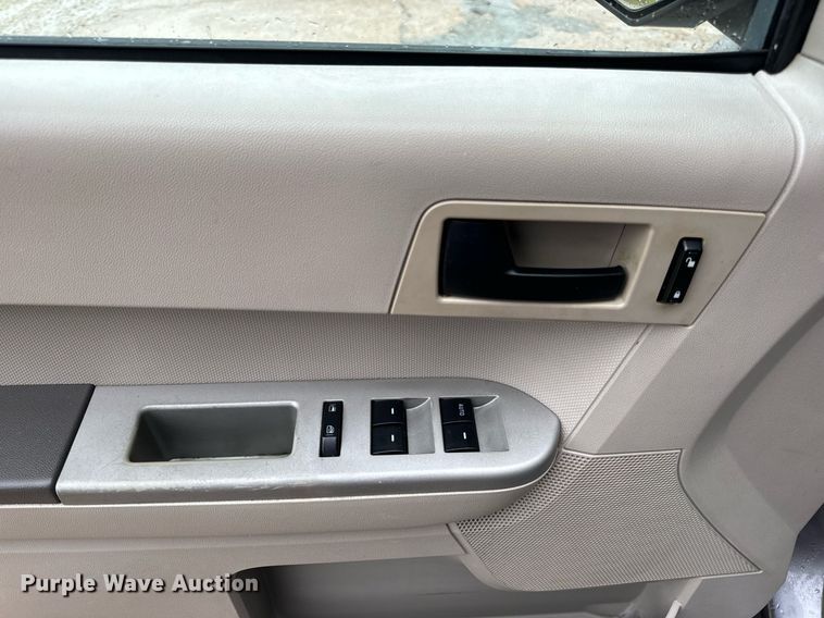 image for item EH7069 2008 Ford Escape XLT SUV