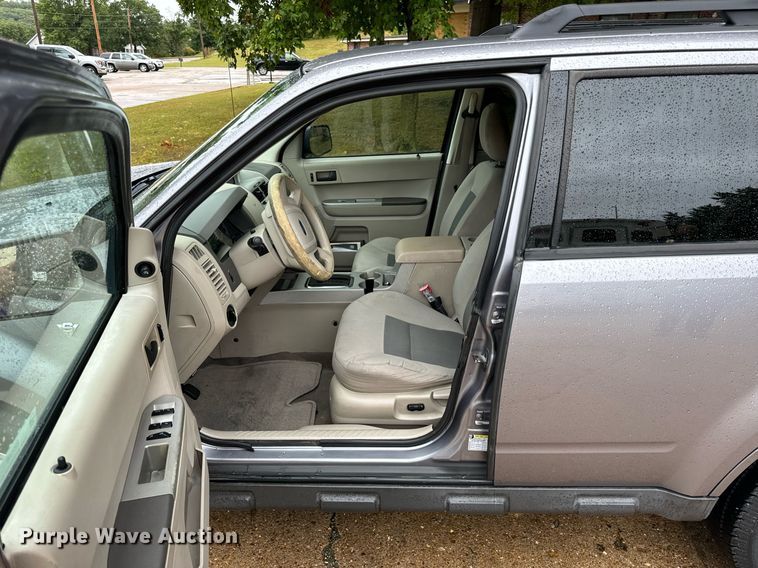 image for item EH7069 2008 Ford Escape XLT SUV