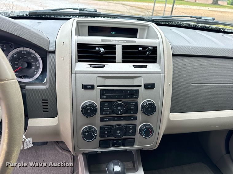 image for item EH7069 2008 Ford Escape XLT SUV