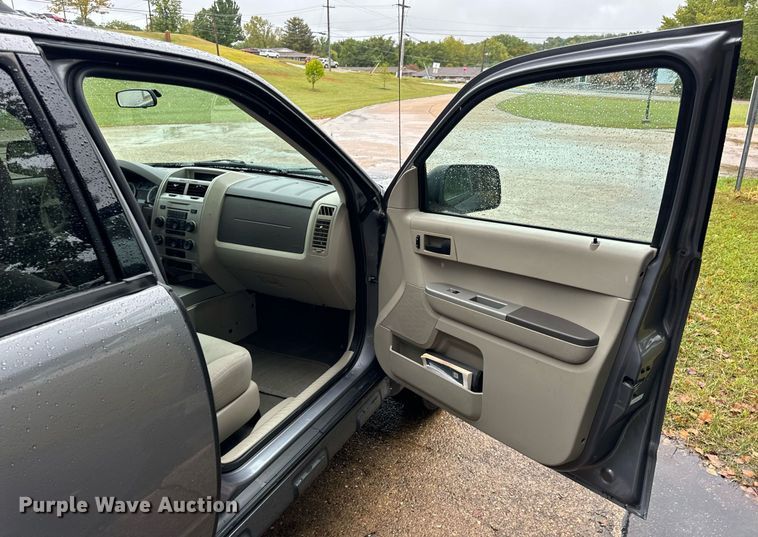 image for item EH7069 2008 Ford Escape XLT SUV