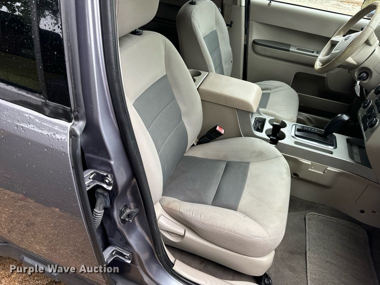 image for item EH7069 2008 Ford Escape XLT SUV