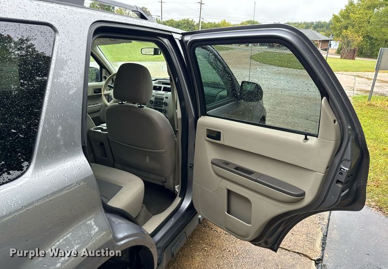 image for item EH7069 2008 Ford Escape XLT SUV