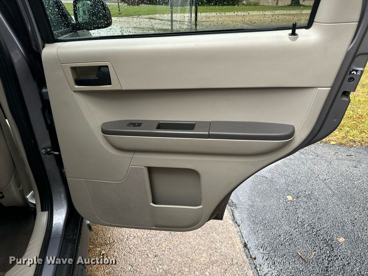 image for item EH7069 2008 Ford Escape XLT SUV