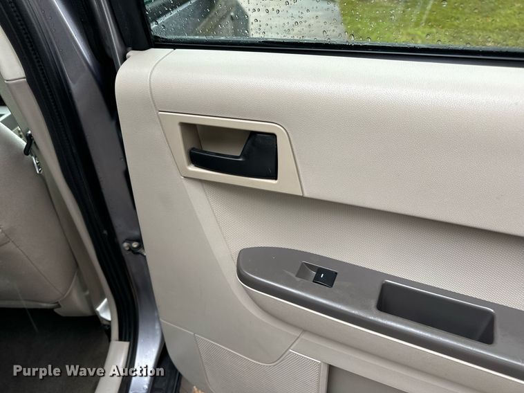 image for item EH7069 2008 Ford Escape XLT SUV