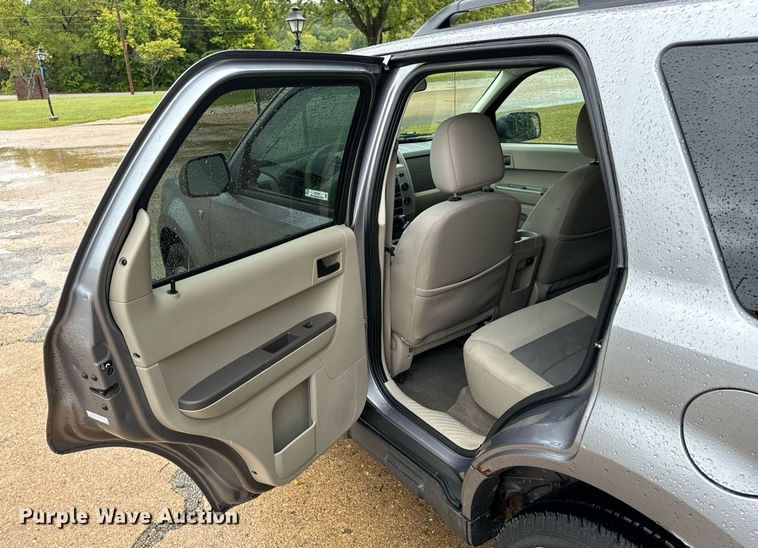 image for item EH7069 2008 Ford Escape XLT SUV