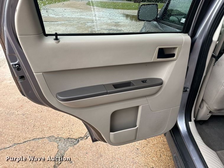 image for item EH7069 2008 Ford Escape XLT SUV