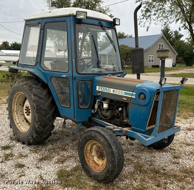 image for item EH7077 1980 Ford 3600 tractor